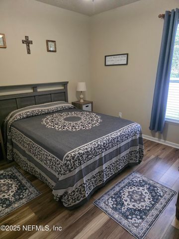 4079 SHERMAN HILLS Parkway W, Jacksonville, FL 32210