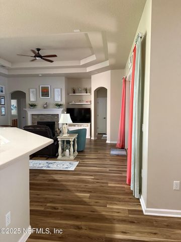 4079 SHERMAN HILLS Parkway W, Jacksonville, FL 32210