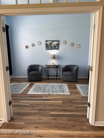 4079 SHERMAN HILLS Parkway W, Jacksonville, FL 32210