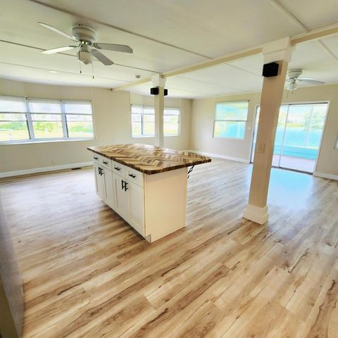 17 Rio Verde Way, Port St. Lucie, FL 34952