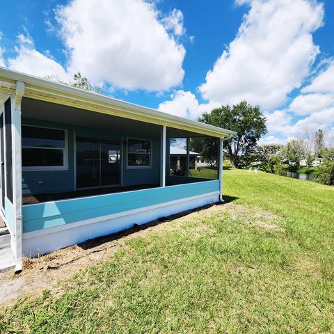 17 Rio Verde Way, Port St. Lucie, FL 34952