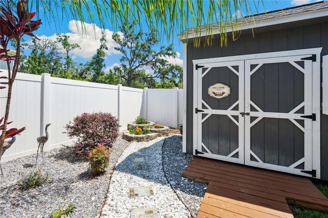 37673 DIXIE AVENUE, Dade City, FL 33525