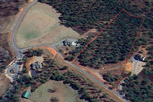 127 Hillside Lane, Ellijay, GA 30540