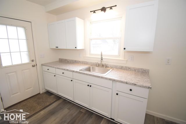 321 E Stewart Street, Owosso, MI 48867