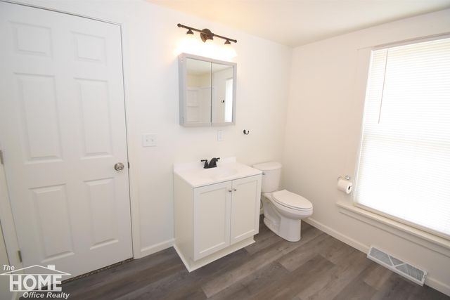 321 E Stewart Street, Owosso, MI 48867