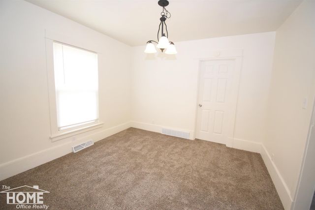 321 E Stewart Street, Owosso, MI 48867