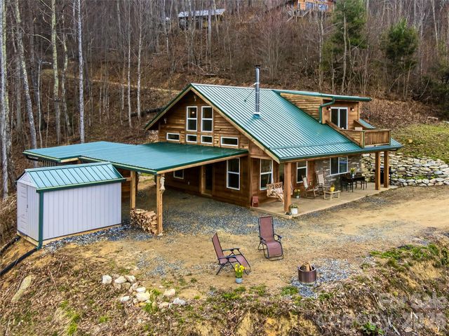 131 White Oak Way, Hot Springs, NC 28743