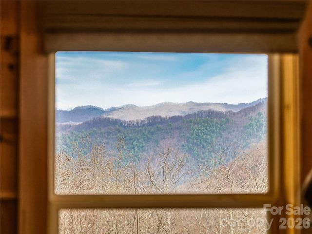 131 White Oak Way, Hot Springs, NC 28743