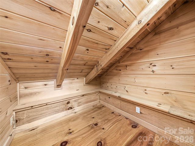 131 White Oak Way, Hot Springs, NC 28743