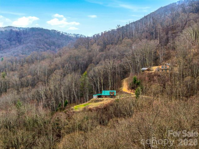 131 White Oak Way, Hot Springs, NC 28743