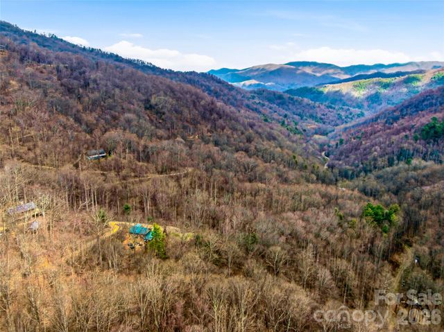 131 White Oak Way, Hot Springs, NC 28743