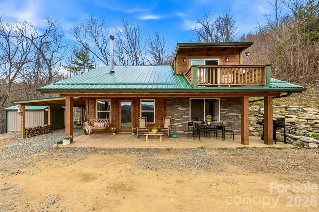 131 White Oak Way, Hot Springs, NC 28743