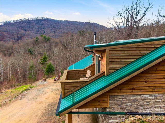 131 White Oak Way, Hot Springs, NC 28743