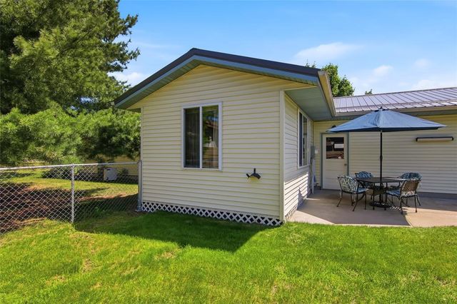 1122 Piedmont Road, Eau Claire, WI 54703