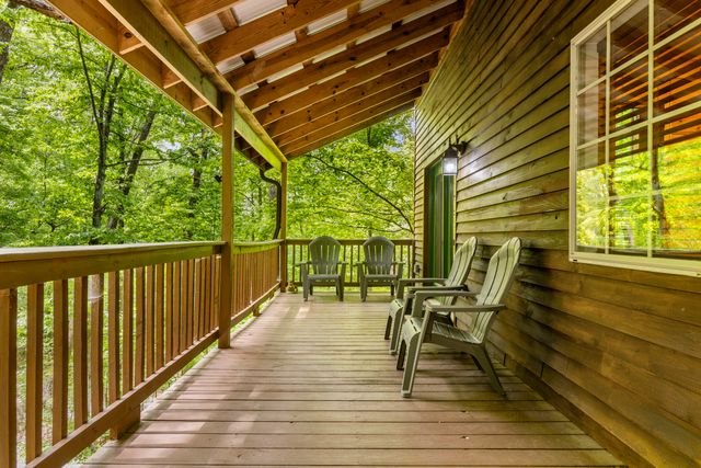 77 Lloyd Lane, Stanton, KY 40380
