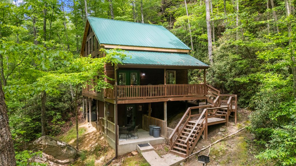 77 Lloyd Lane, Stanton, KY 40380