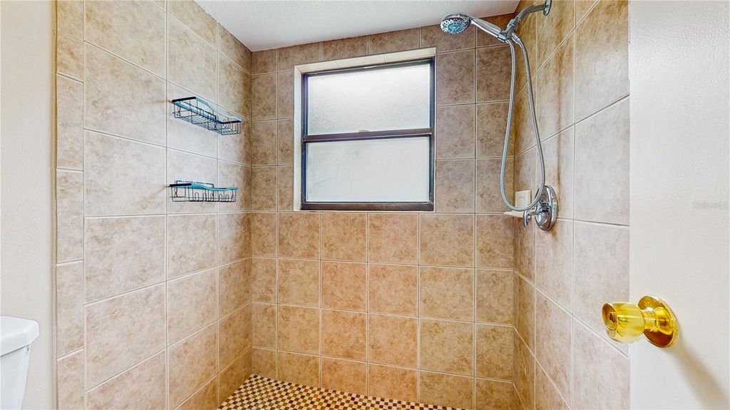 Image 19 of property listing at 5130 SUN PALM DRIVE, Windermere, FL 34786