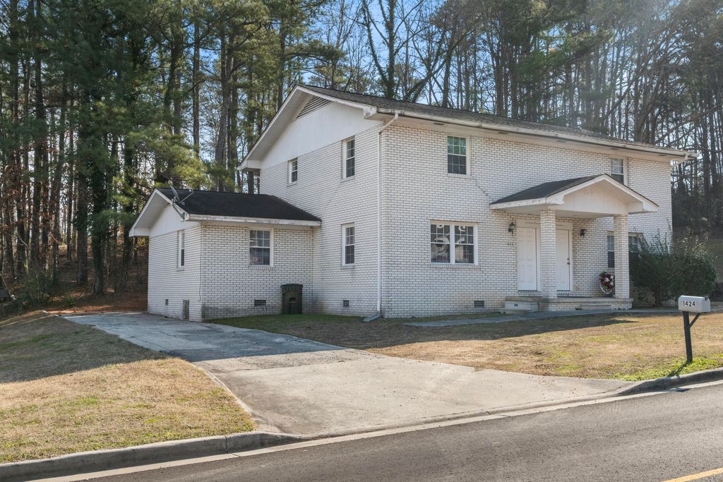 1424 Walston Avenue, Dalton, GA 30720