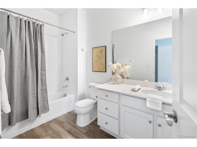 1828 S Poplar Ct, Denver, CO 80224