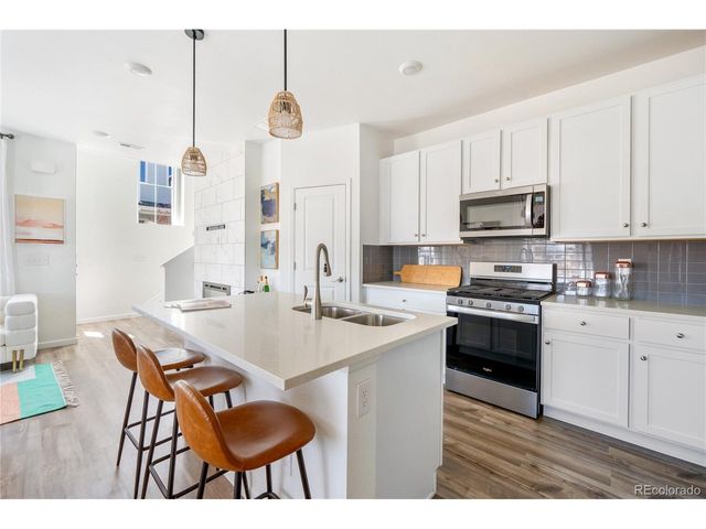 1828 S Poplar Ct, Denver, CO 80224