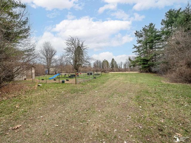 3001 Yargerville Road, La Salle, MI 48145