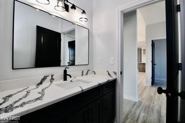 5382 Spring Meadows Way, Fenton Twp, MI 48451