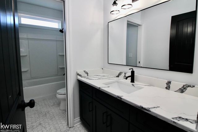 5382 Spring Meadows Way, Fenton Twp, MI 48451