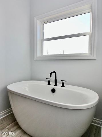 5382 Spring Meadows Way, Fenton Twp, MI 48451