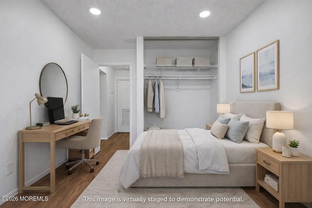 1807 Lilly Lane, Jackson, NJ 08527