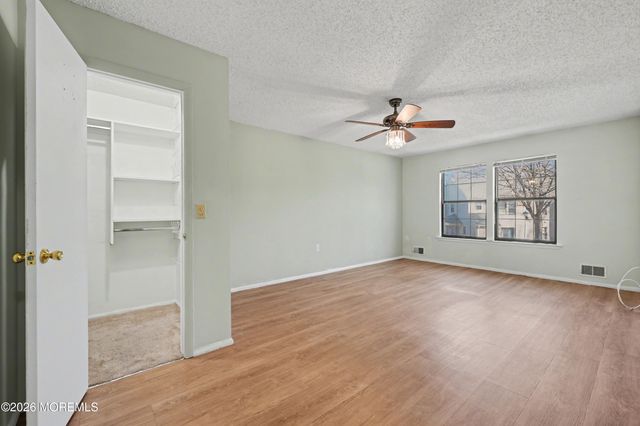 1807 Lilly Lane, Jackson, NJ 08527