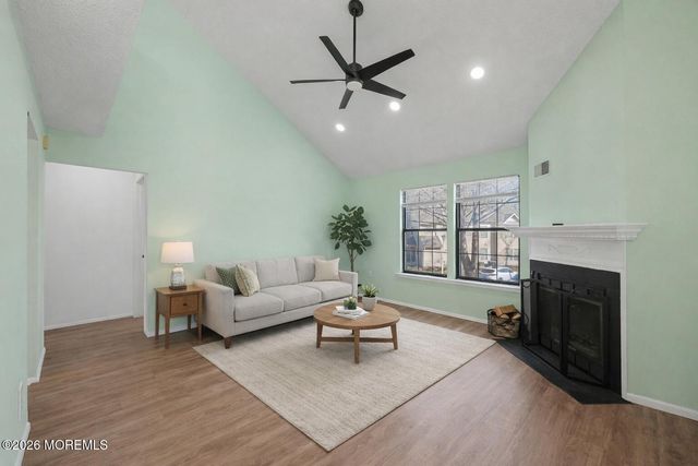 1807 Lilly Lane, Jackson, NJ 08527