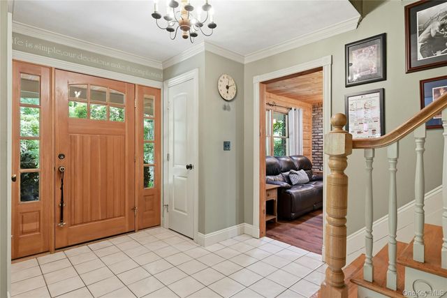 28 Maplewood Drive, Northport, NY 11768