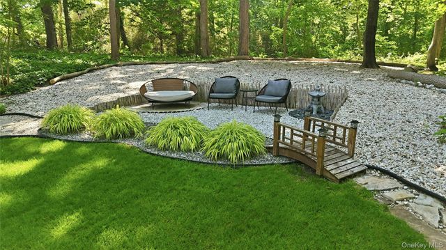 28 Maplewood Drive, Northport, NY 11768