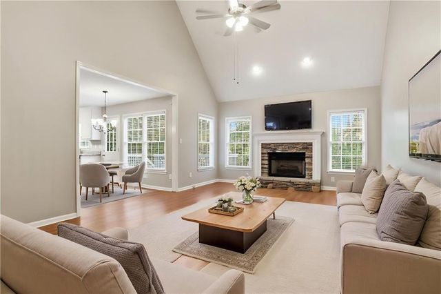 125 Marina Court, Fayetteville, GA 30215