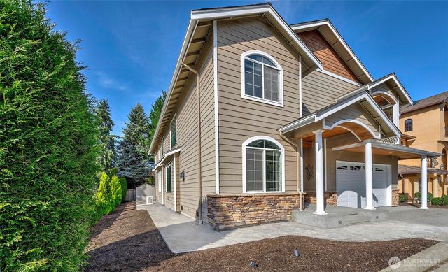 14770 NE 60th Court, Redmond, WA 98052