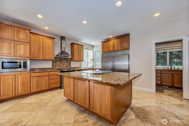 14770 NE 60th Court, Redmond, WA 98052