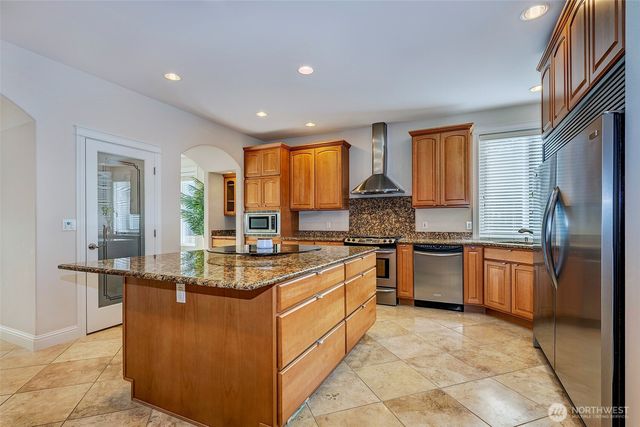 14770 NE 60th Court, Redmond, WA 98052