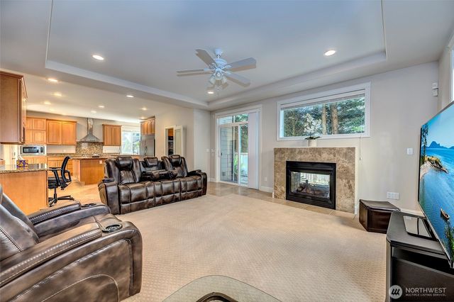 14770 NE 60th Court, Redmond, WA 98052