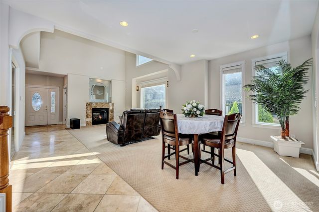 14770 NE 60th Court, Redmond, WA 98052