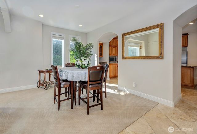 14770 NE 60th Court, Redmond, WA 98052