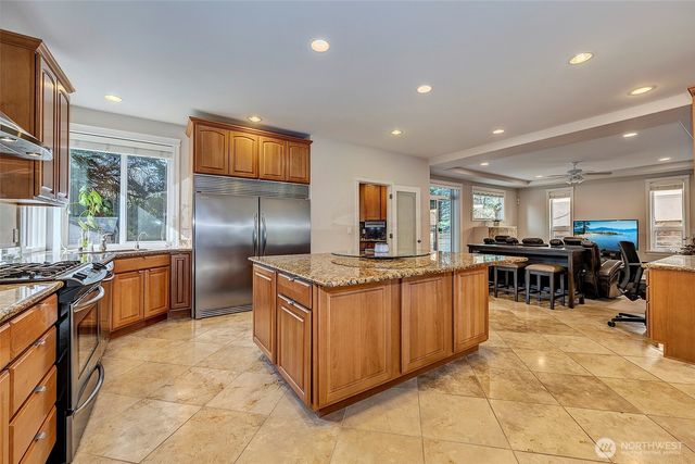 14770 NE 60th Court, Redmond, WA 98052