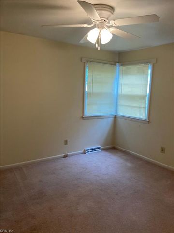 12 Clemwood PW, Hampton, VA 23669