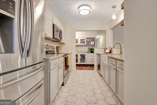 130 Otara Woods Drive, Newnan, GA 30263