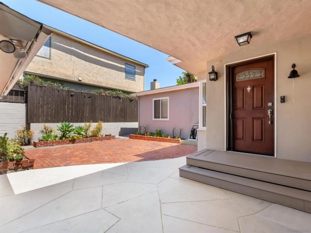 2136 Guy Street, San Diego, CA 92103