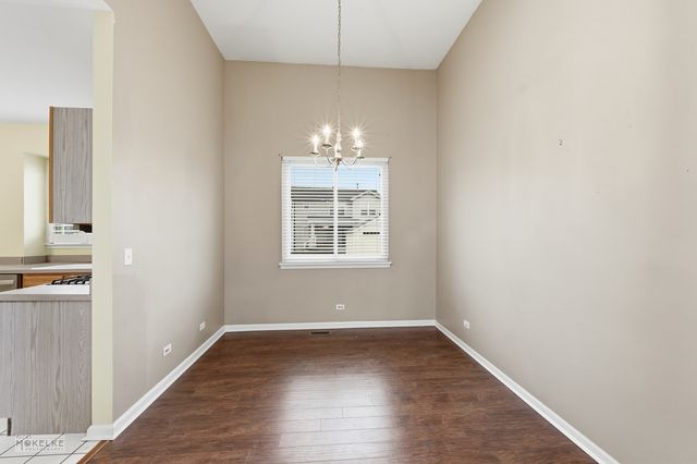 109 Old Post Road, Oswego, IL 60543