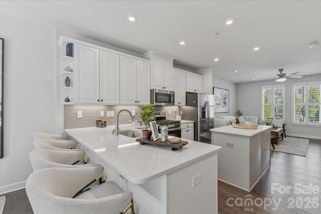 522 Music Hall Way, Charlotte, NC 28203