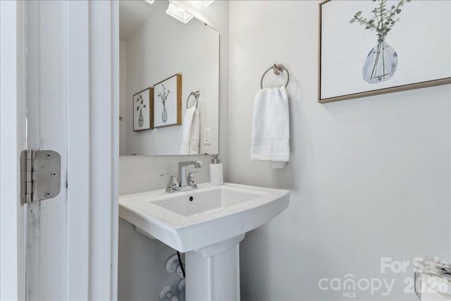 522 Music Hall Way, Charlotte, NC 28203