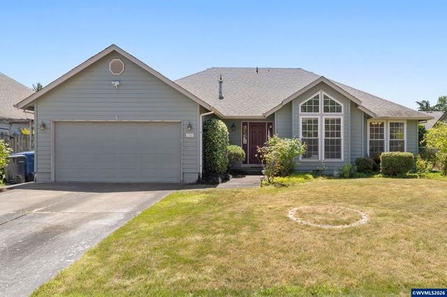 1942 Waymire St NW, Salem, OR 97304