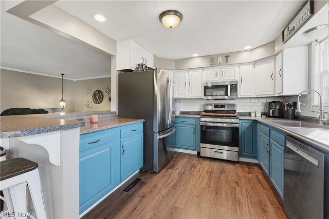 1042 Oak Hill Drive NE, Massillon, OH 44646
