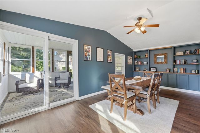 1042 Oak Hill Drive NE, Massillon, OH 44646